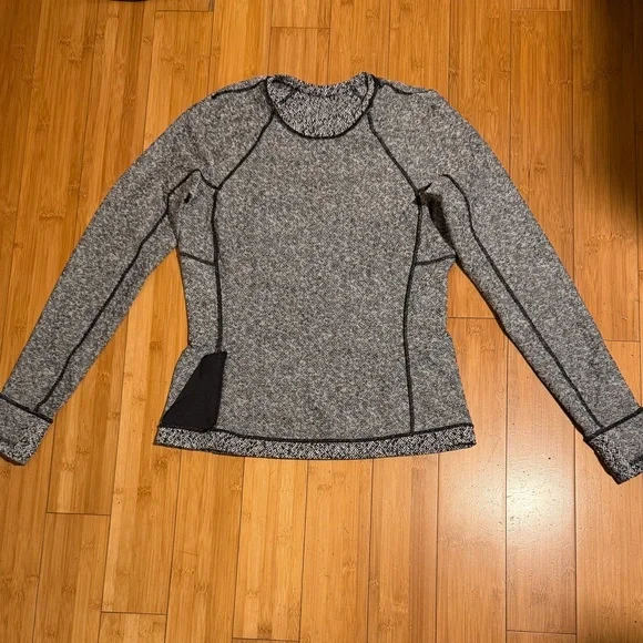 NWOT Lululemon Runderful Long Sleeve Top Black White Herringbone Size 8 - Picture 9 of 16